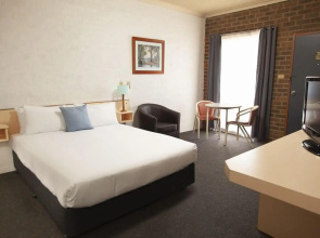 Bega Downs Motor Inn