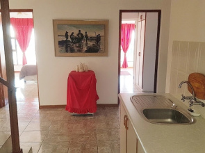 Klip Cottage Guest House Rooiels