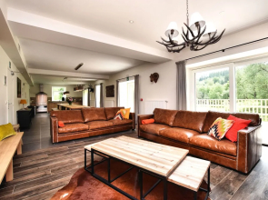 Charming Holiday Home in Redu with Large Garden