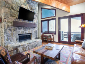 Trail's End Lodge at Deer Valley Resort - Four Bedroom Residence with Spa #505 4 Condo