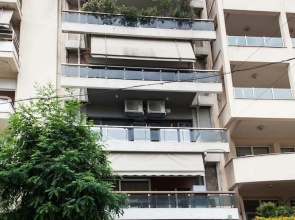 Elegant Urban Escape Apt in Kolonaki