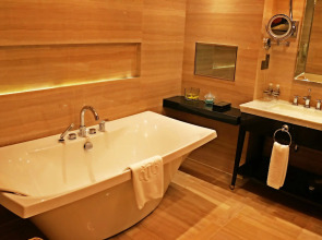 Royal International Hotel