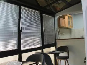 Hostel 42