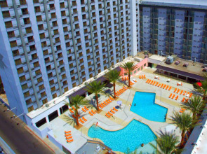 OYO Hotel & Casino (formerly Hooters Casino Hotel)