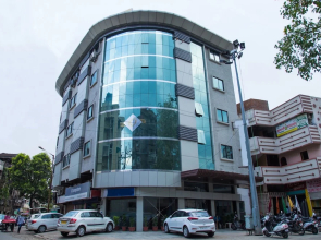 OYO Premium Nagpur C A Road
