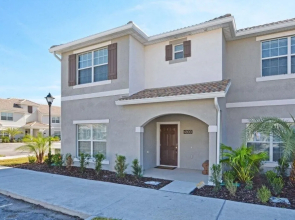Storey Lake-5 Bedroom Townhome W/spashpool-1613st Townhouse