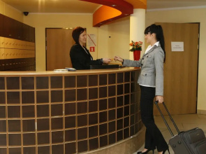 Sunny Hotel
