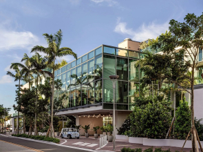 The Ray Hotel Delray Beach, Curio Collection by Hilton