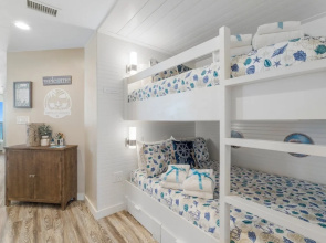 20th Floor Condo! Sleeps 8! Gulf Front Master Suite w/ Beautiful Gulf Views!
