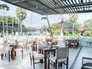 Grand Jomtien Palace Hotel