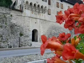Mezzaterra 10 Tourits Accomodation