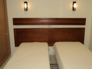 Parque Mourabel, Oasis Village, Pe do Lago