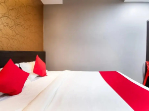 Mokshajna Inn by OYO Rooms