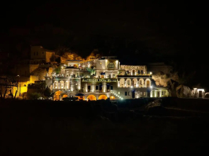 Lavender Cave Hotel