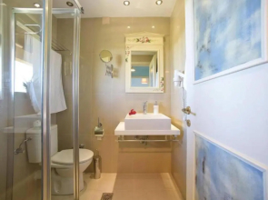 Room in Apartment - Isabella Country House Junior Suite