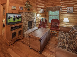 Beary Special by Eagles Ridge Resort