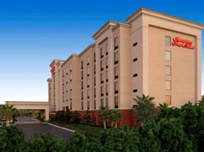 Hampton Inn & Suites Orlando Intl Dr N