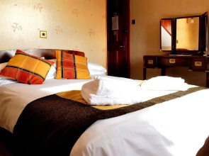 Crown Hotel