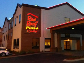 Red Roof Inn PLUS+ & Suites Chattanooga - Downtown