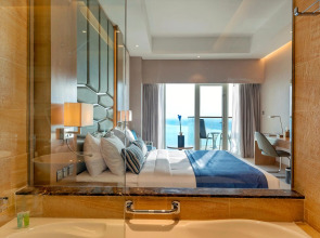 Royal Central Hotel & Resort — the Palm