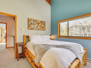 10 Mi to Keystone Resort: Cabin w/ Private Hot Tub