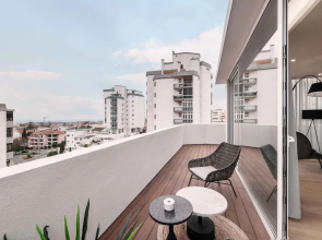 Bay View Penthouse by Olala Home
