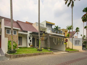 OYO 90006 Dieng Ellen s House Syariah