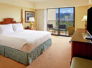Hilton Hawaiian Village Waikiki Beach Resort