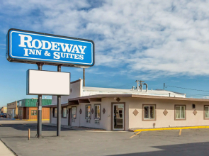 Riverton Inn & Suites
