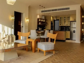 Sahara at Lake View Residence