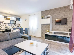 Holiday House Pudarica