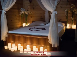 Curtea Boierului Hotel