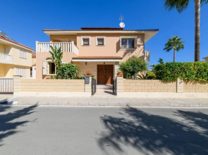 Villa Larnaca