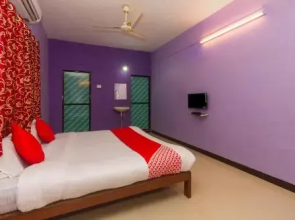 OYO 18832 Sukhakarta Weekends