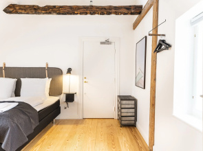 Town Hall Penthouse by Daniel&Jacob’s