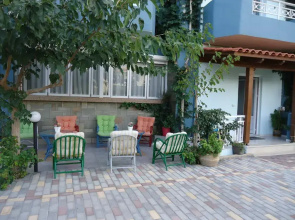 Saloustros Apartments