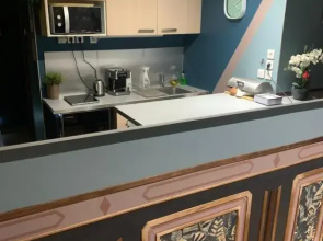 Lyon City Home's Bed & Breakfast