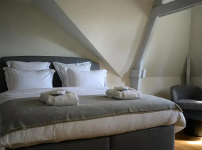 The Scent Residence