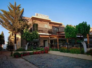 Nicolas Hotel