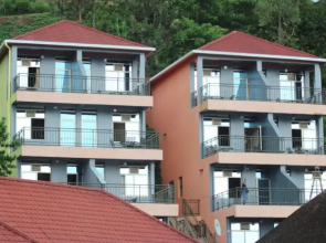 Twin and Intimate Room With Nice Balcony - View on the Lake