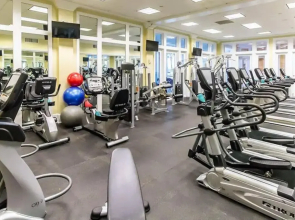The Beach Club Doral 306 - Spacious Beachfront Condo!