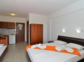 Iraklis Hotel