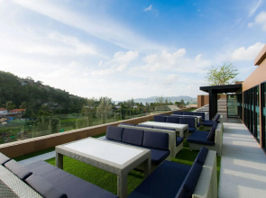 6th Avenue Surin Beach