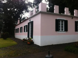 Villa-sleeps2-garden-private Park