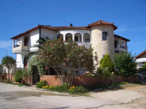 Aspri Villa