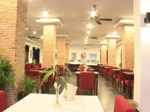 Mekong Angkor Palace Hotel