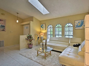 Avis House