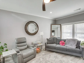 Pet-friendly Gallatin Home w/ Deck, 1 Mi to Town!