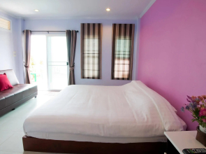 Mhork Buri Resort