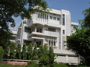 Hotel Varuna